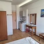 Vera Aparthotel 3*