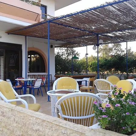 Aparthotel Vera 2*