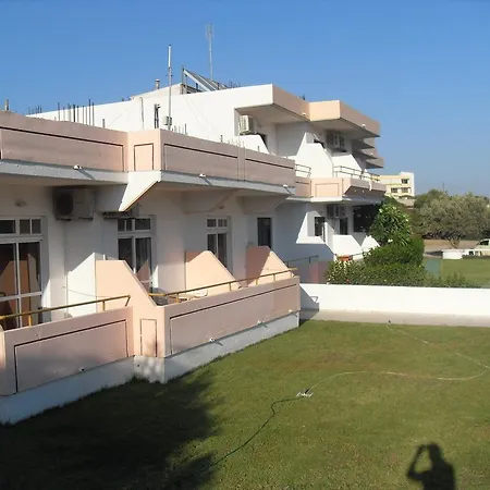 Vera Aparthotel 2*